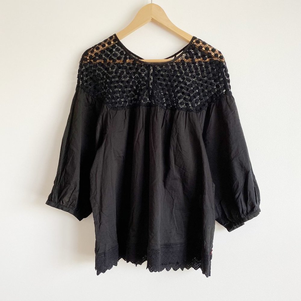 Levi's NWOT Women's Cotton Top Lace Details, Black, Size XL